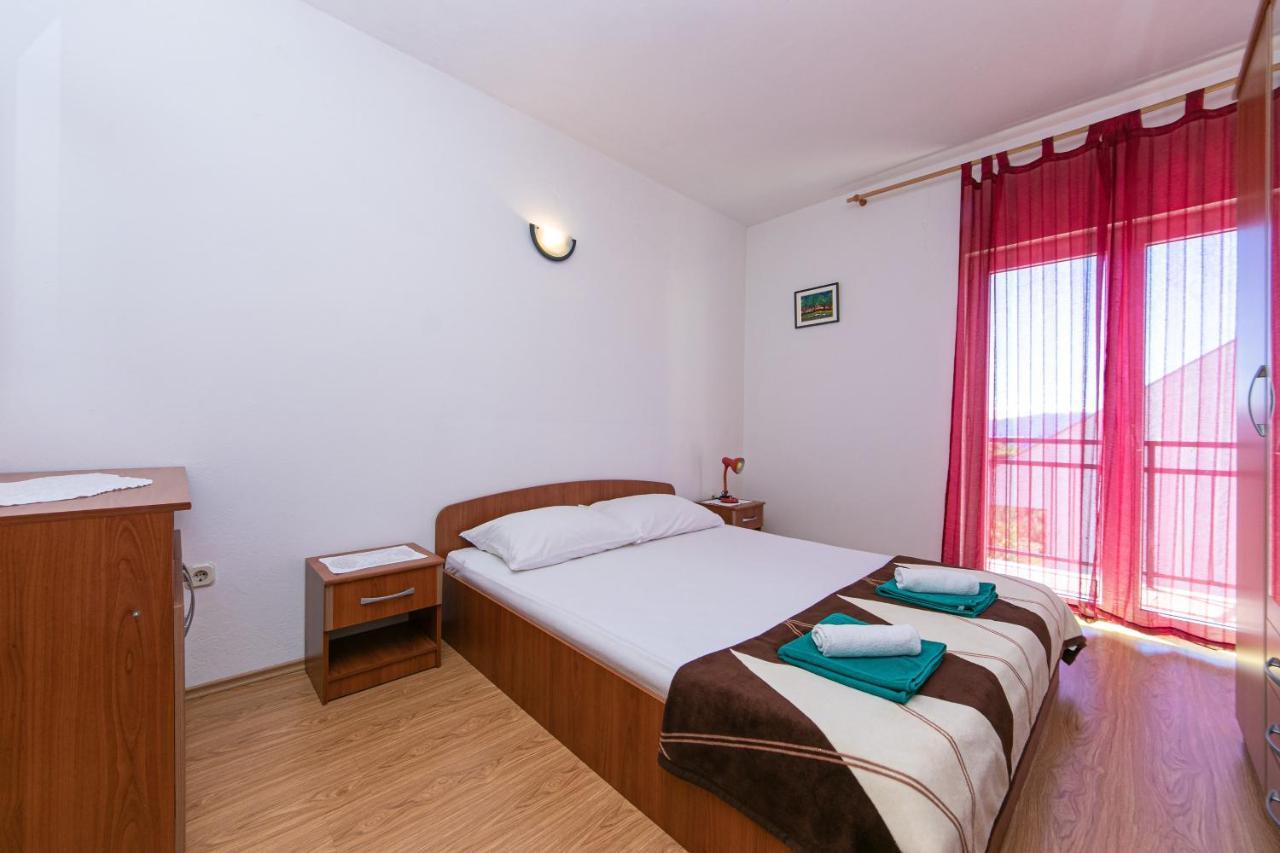 Apartments With A Parking Space Gradac, Makarska - 14708 Exterior foto