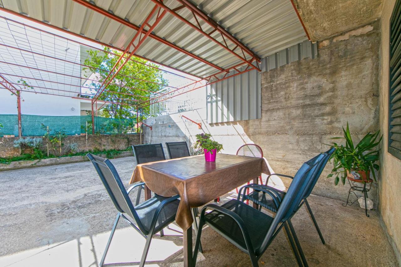 Apartments With A Parking Space Gradac, Makarska - 14708 Exterior foto